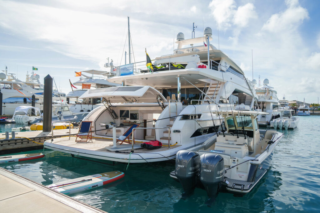 yacht cleaning in Bahamas